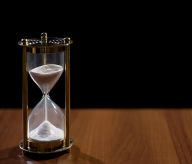 hourglass_m cropped.jpg
