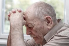 praying man with dementia_m.jpg